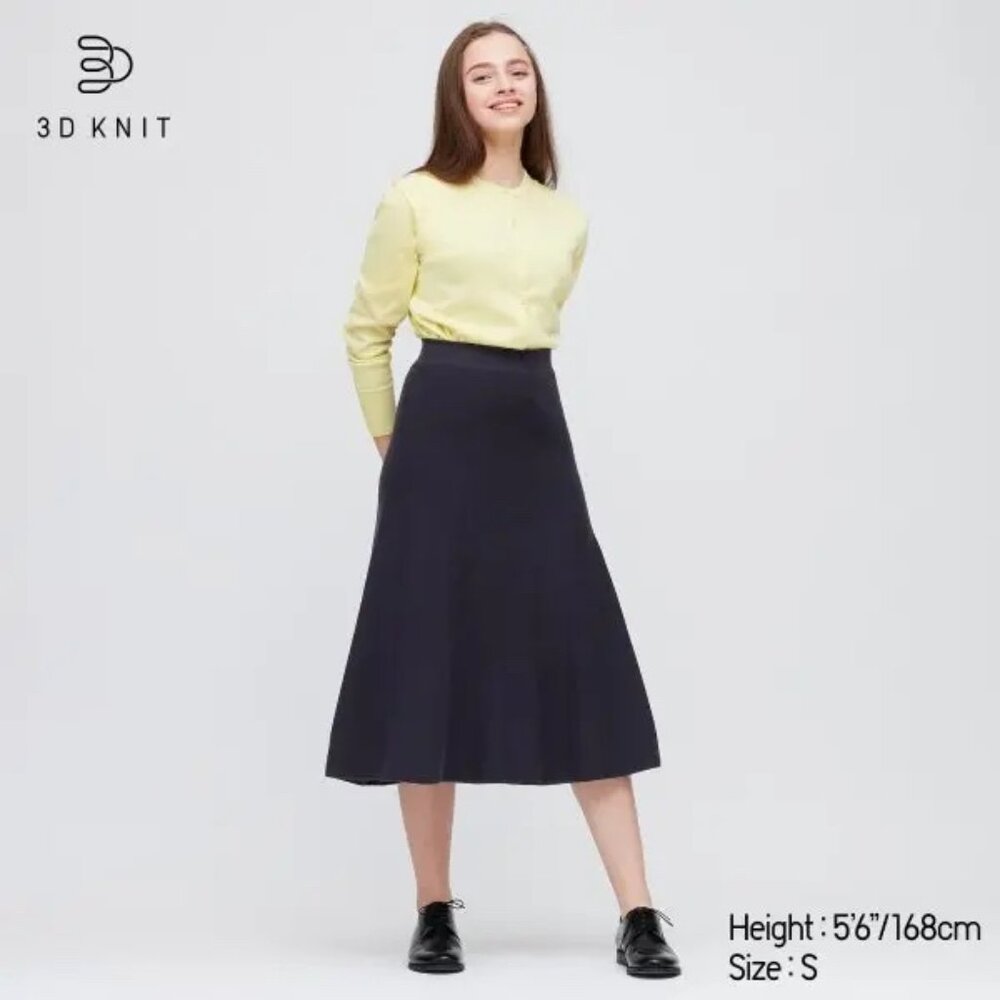 Uniqlo 3D Cotton Knit Flare Midi Skirt - Size M